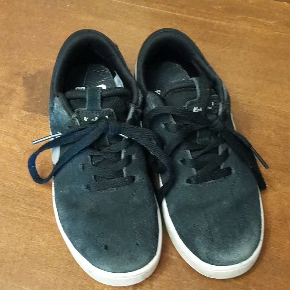 Nike Kolston 1 Black Tennis Shoes Size 11